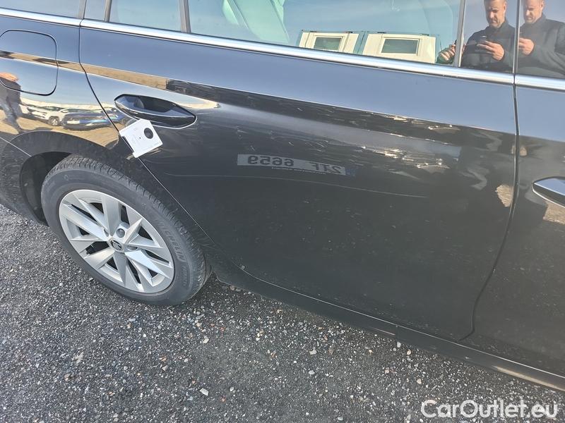  Skoda  Octavia  Combi (NX3)(2020) Oct.Combi 2.0TDI 110 Style AT #8