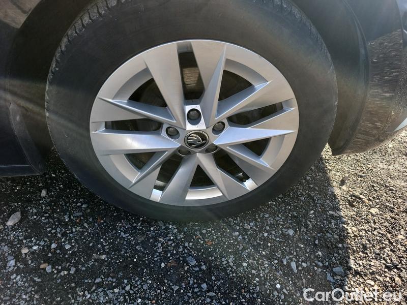  Skoda  Octavia  Combi (NX3)(2020) Oct.Combi 2.0TDI 110 Style AT #12