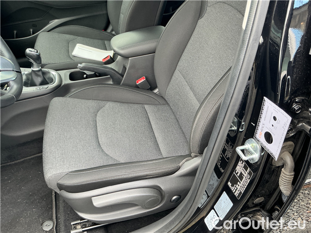  Hyundai  i30  kom.1.0TGDI 120 Smart #2