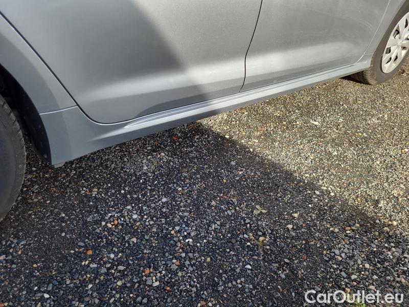  Toyota  Corolla  (E21) (2019)  1.5DF Active 4d #18