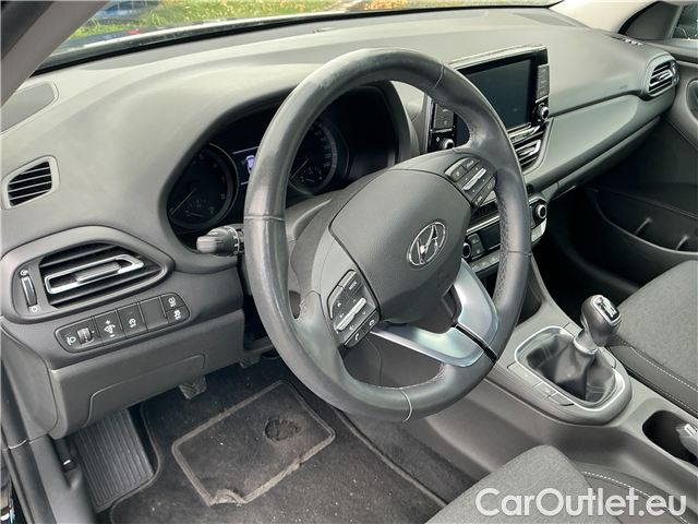  Hyundai  i30  kom.1.0TGDI 120 Smart #1