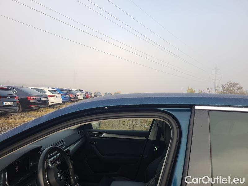  Skoda  Superb  (3V3)(2015) Supe.FL2.0TDI 110 Style AT #19