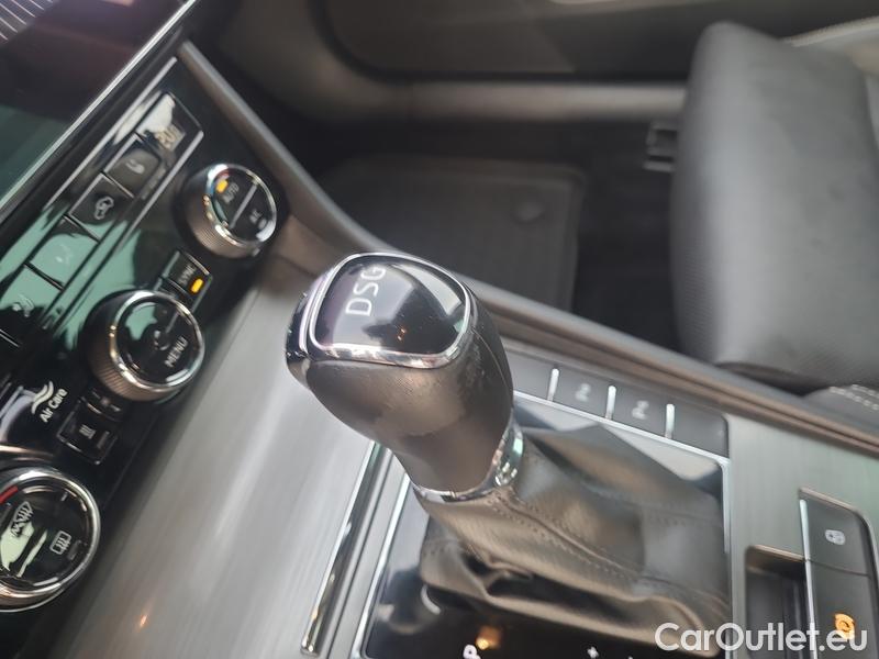  Skoda  Superb  (3V3)(2015) Supe.FL2.0TDI 110 Style AT #15