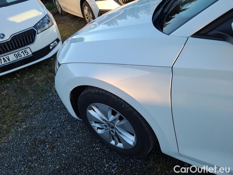  Skoda  Octavia  Lim. (NX3)(2020)  2.0TDI 85 Ambition 5d #6