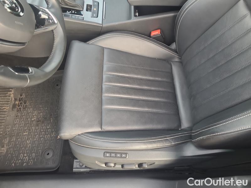  Skoda  Superb  (3V3)(2015) Supe.FL2.0TDI 110 Style AT #16