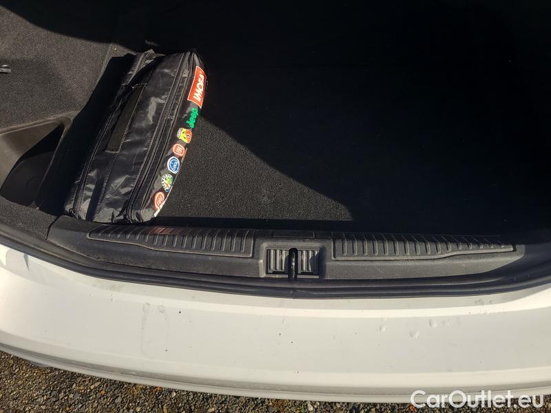  Alfa Romeo  Giulietta Giulia (952) (2016) Giulia 2.0T200 Super AT #13