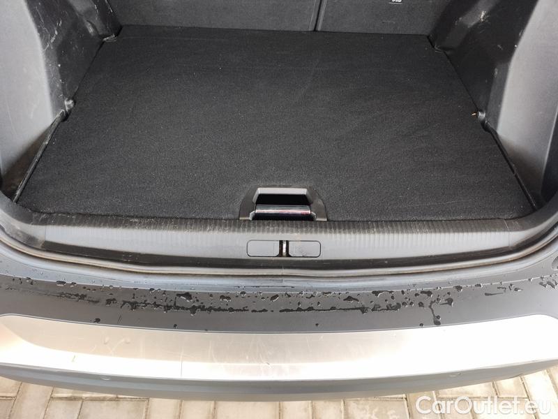  Peugeot  2008  (P1) (2019)  1.5BHDi 110 ALLURE #24