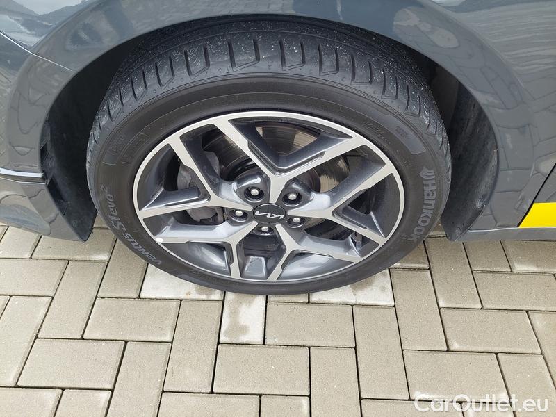  KIA  Cee'd Ceed Sportswagon (2018->) Ceed SW 1.5 T-GDI 118 Top #9