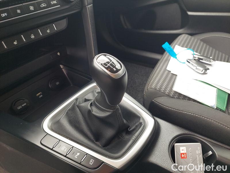  KIA  Cee'd Ceed Sportswagon (2018->) Ceed SW 1.5 T-GDI 118 Top #4