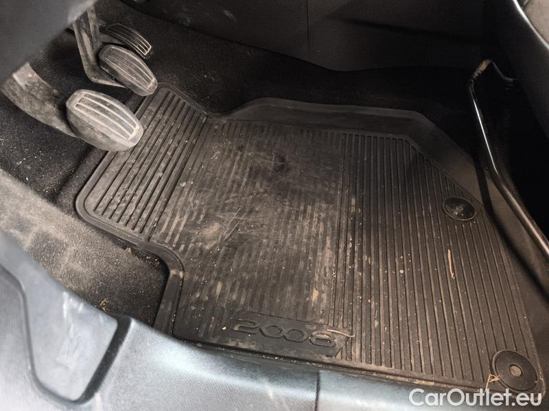  Peugeot  2008  (P1) (2019)  1.5BHDi 110 ALLURE #11