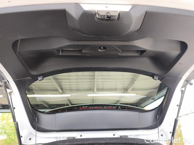  Peugeot  2008  (P1) (2019)  1.5BHDi 110 ALLURE #23