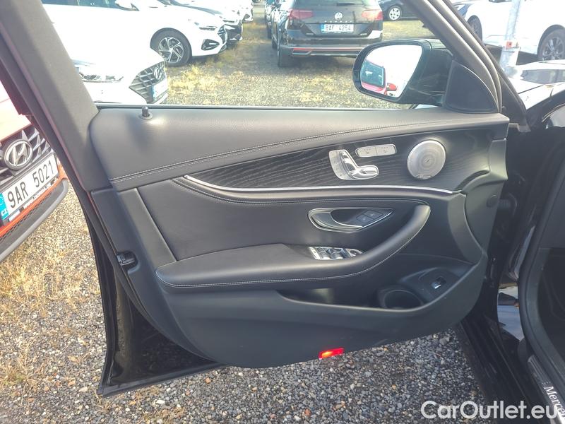  Mercedes  E-Klasse  T Model (BM  213)(2016) E kombi 300 d 4M AT 5d #19