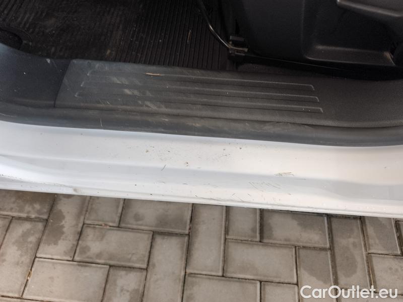  Peugeot  2008  (P1) (2019)  1.5BHDi 110 ALLURE #10