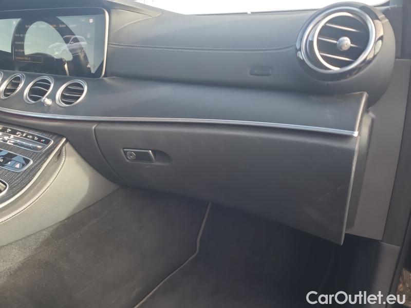  Mercedes  E-Klasse  T Model (BM  213)(2016) E kombi 300 d 4M AT 5d #23