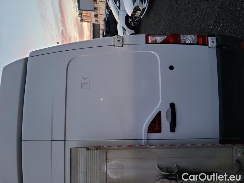  Opel  Movano  (2010) MovVan 2.3CDTI 180 L3H3 FWD #10