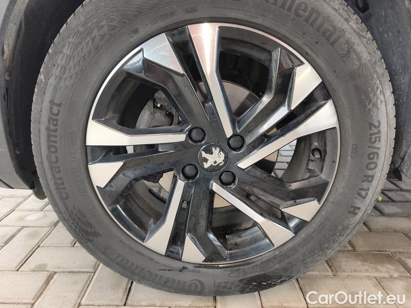  Peugeot  2008  (P1) (2019)  1.5BHDi 110 ALLURE #6