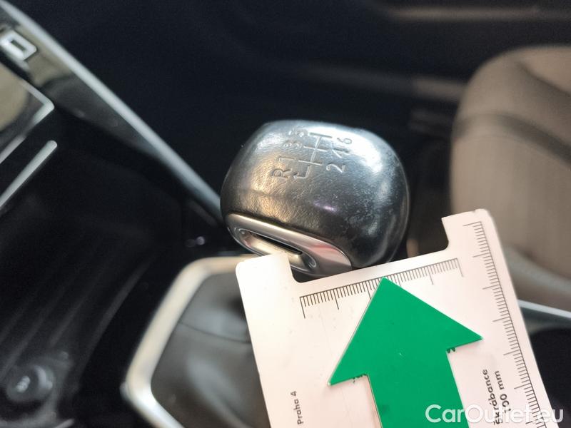  Peugeot  2008  (P1) (2019)  1.5BHDi 110 ALLURE #13