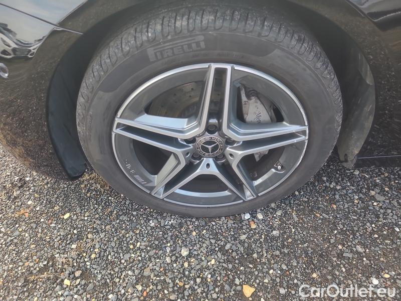  Mercedes  E-Klasse  T Model (BM  213)(2016) E kombi 300 d 4M AT 5d #3