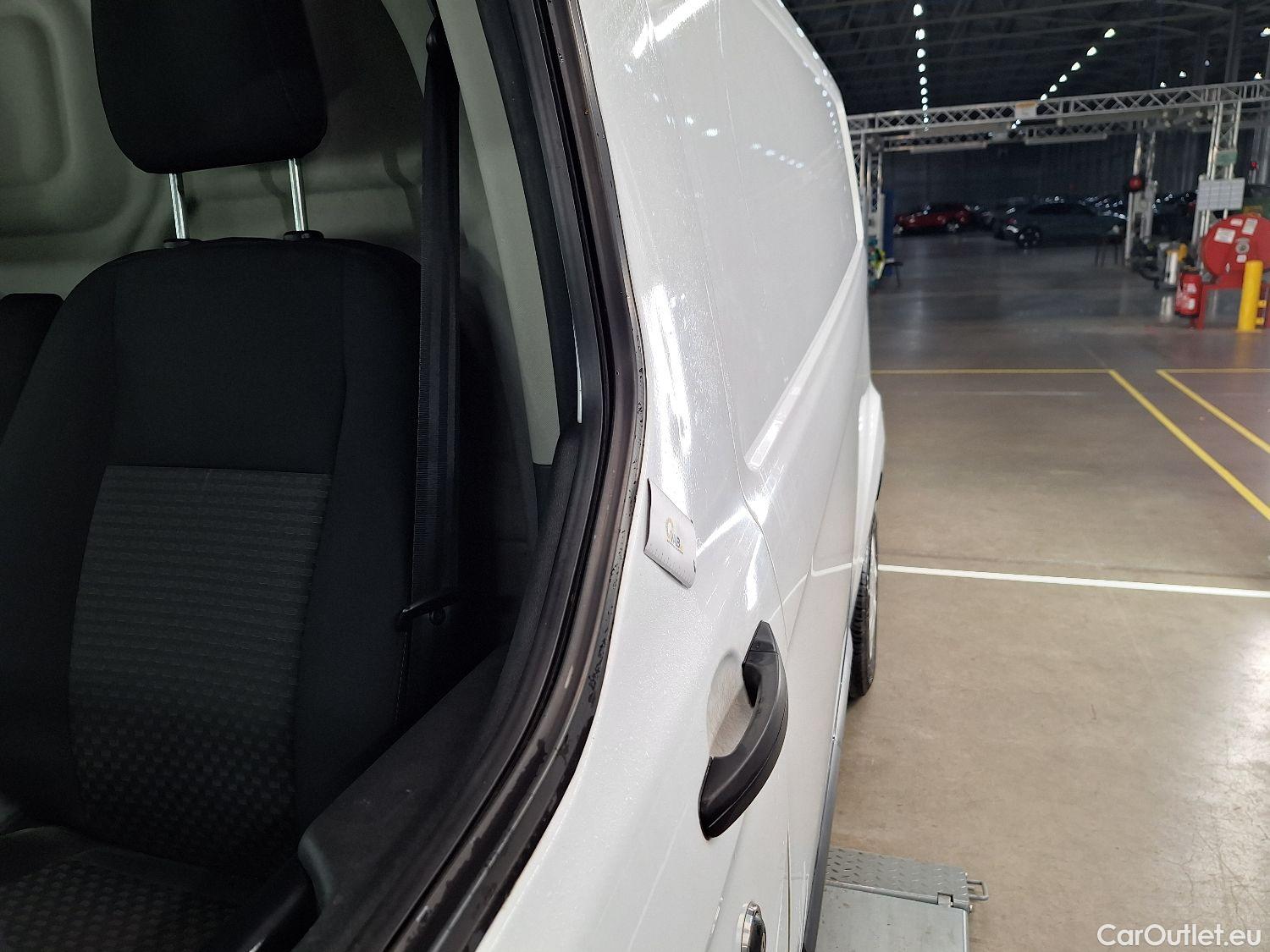  Ford  Transit Ford, _Trans.Custom FL'18, Ford  Custom 300L 2.0TD130Pk/96Kw M6 FWD Tr #35