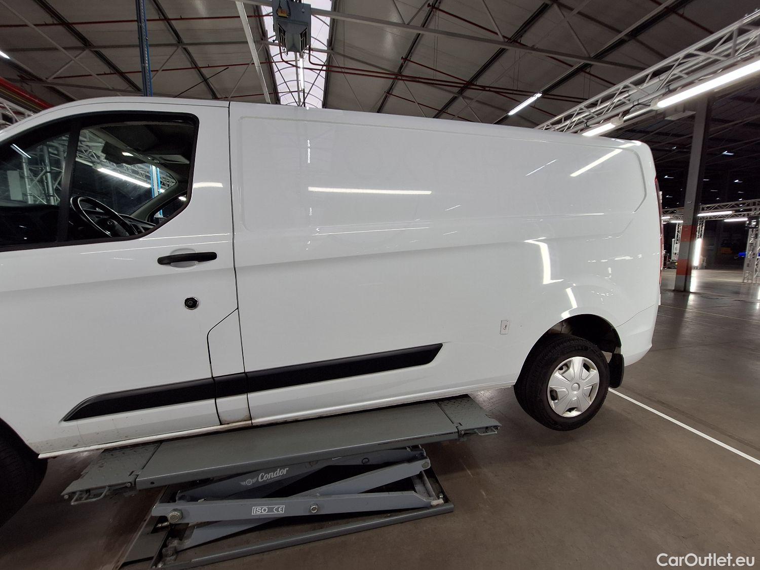  Ford  Transit Ford, _Trans.Custom FL'18, Ford  Custom 300L 2.0TD130Pk/96Kw M6 FWD Tr #30