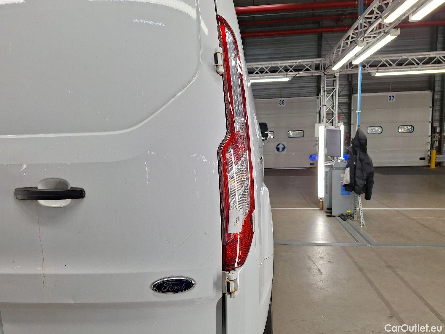  Ford  Transit Ford, _Trans.Custom FL'18, Ford  Custom 300L 2.0TD130Pk/96Kw M6 FWD Tr #26