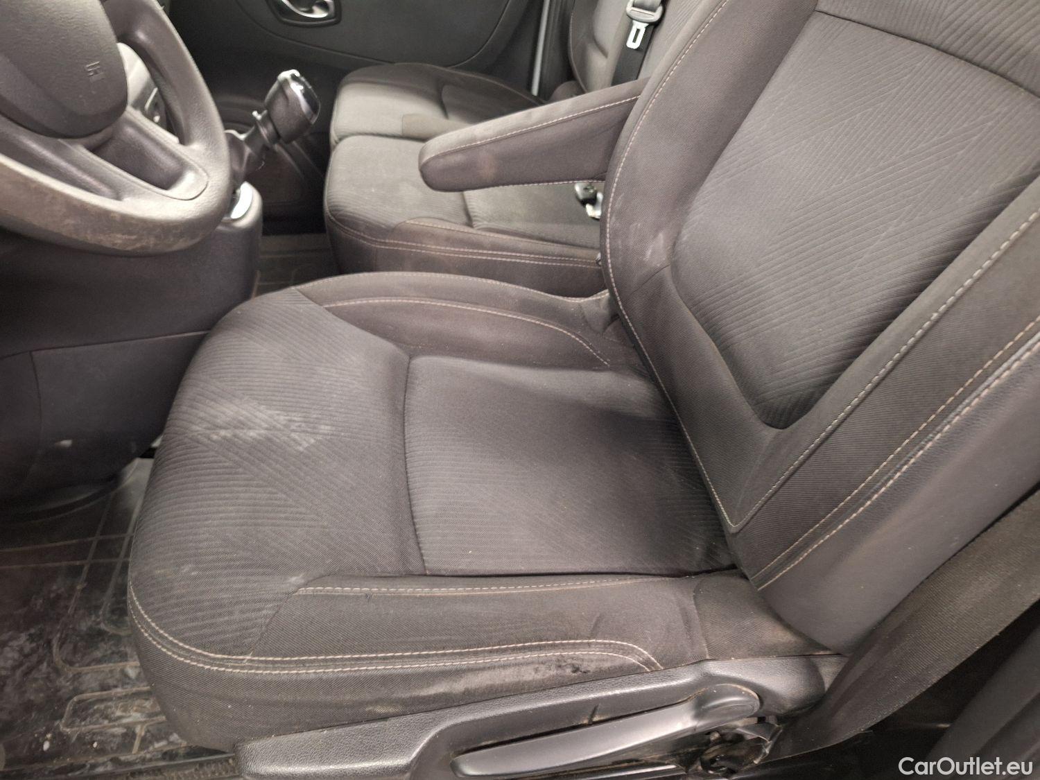  Renault  Trafic Renault, _ '14, Renault  L1H1 dCi 145 Grand Confort 2.9T 4d #38