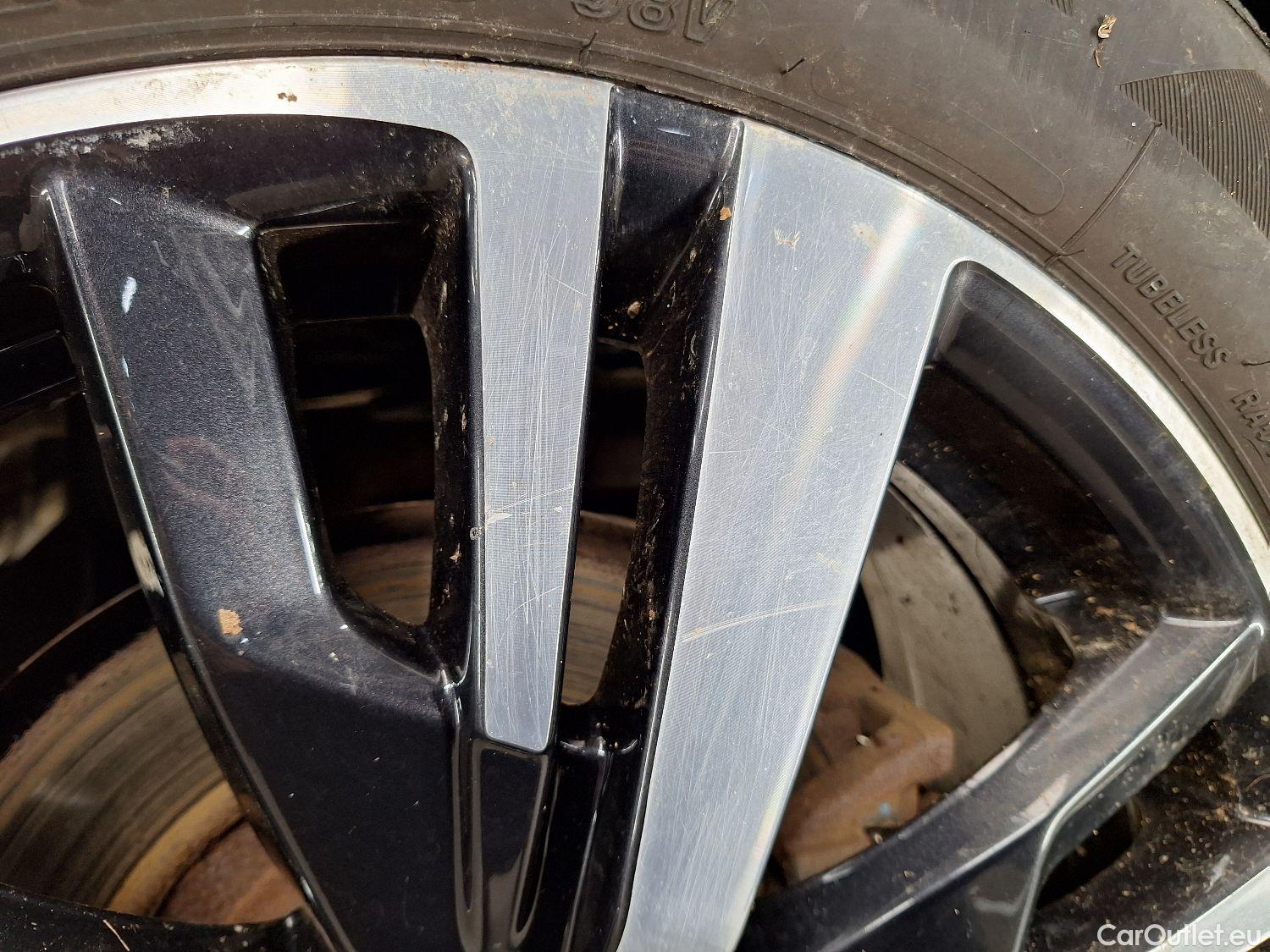  Peugeot  5008 Peugeot,  '16, Peugeot  1.2 PureTech 96kW S&S EAT8 Allure 5d #13