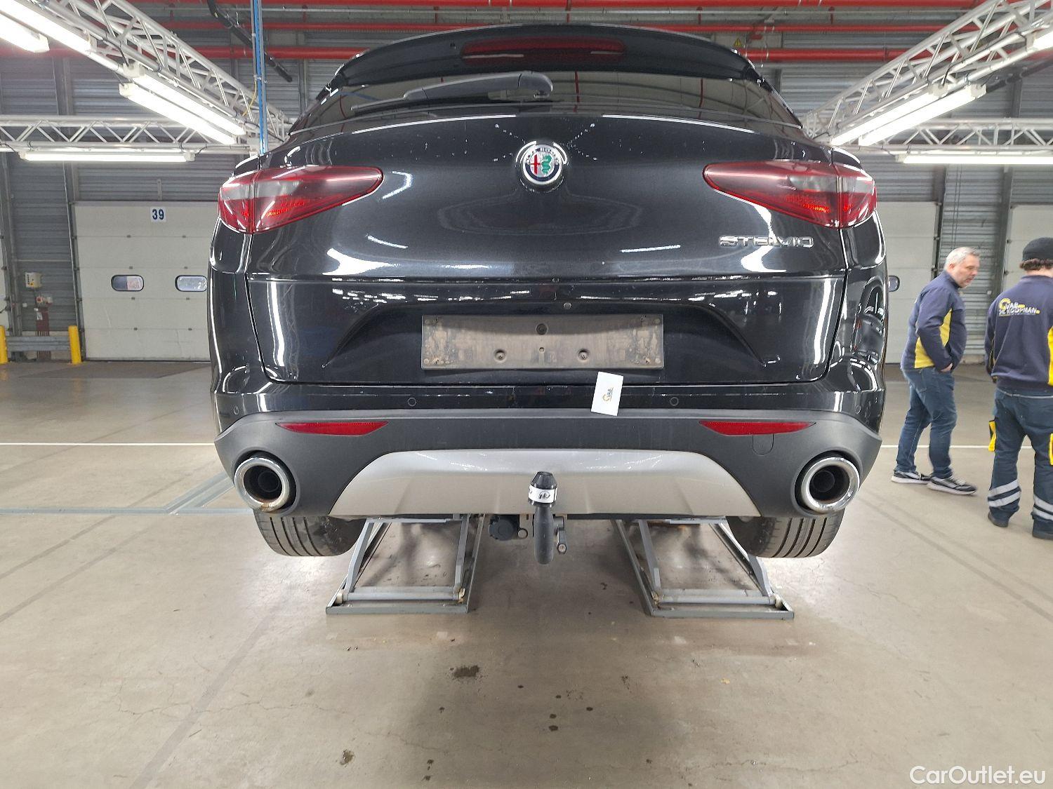  Alfa Romeo   STELVIO Alfa Romeo, '17, Alfa Romeo 2.2 D 160 Super 5d #16