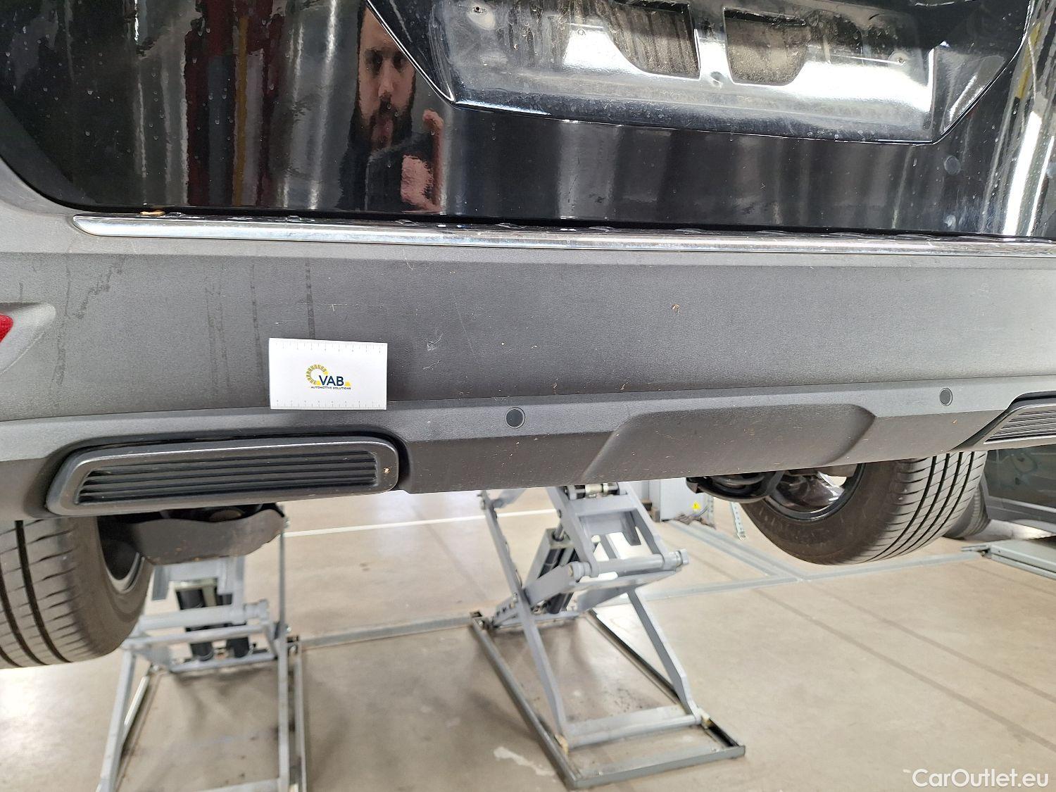  Peugeot  5008 Peugeot,  '16, Peugeot  1.2 PureTech 96kW S&S EAT8 Allure 5d #7