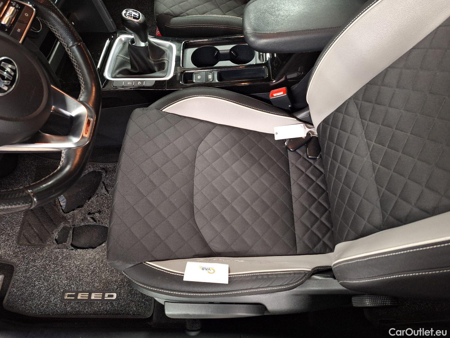  KIA  Cee'd Kia, ProCeed '18, KIA Proceed GT Line 1.6 CRDi 136 ISG 5d #40