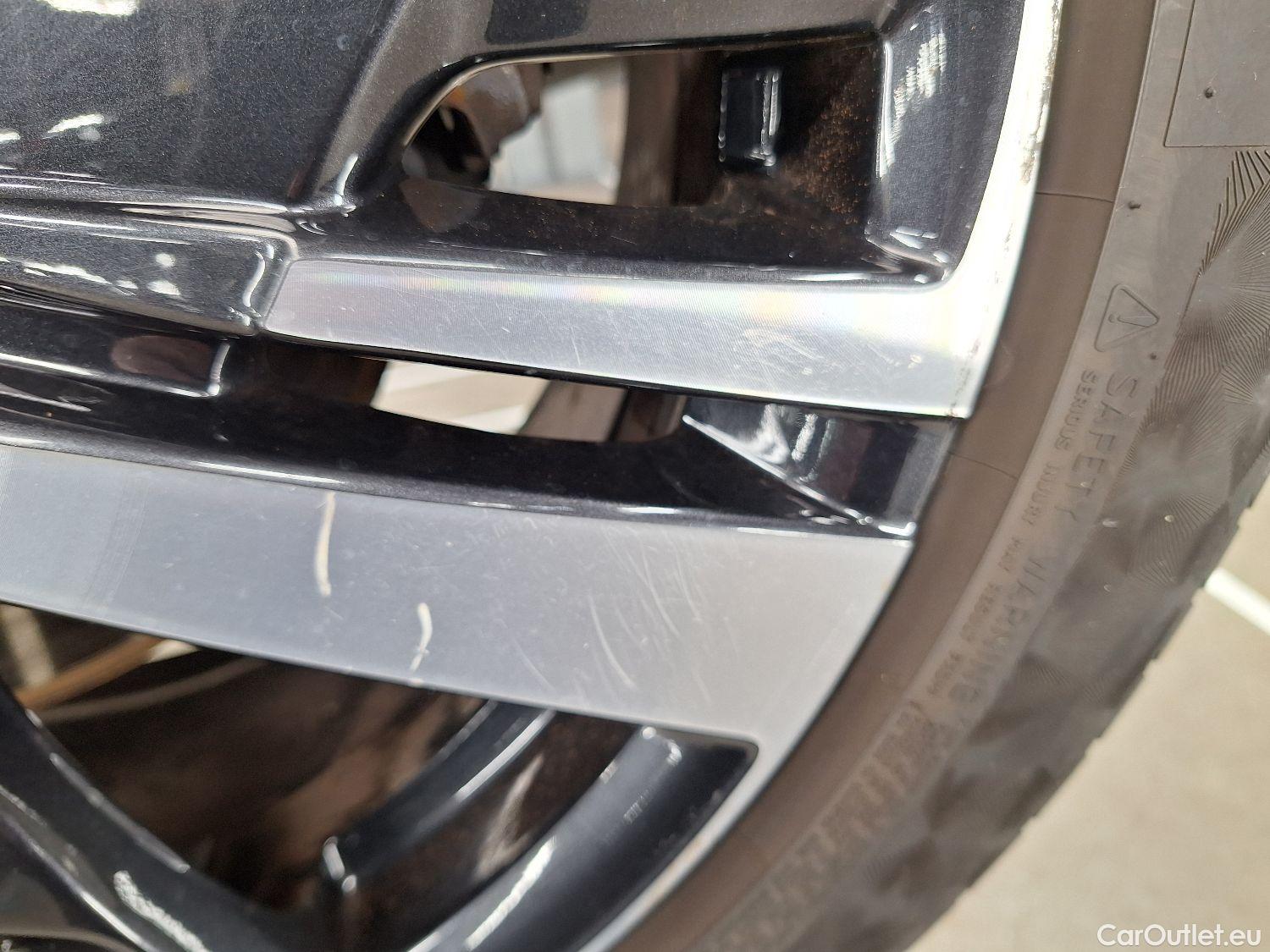  Peugeot  5008 Peugeot,  '16, Peugeot  1.2 PureTech 96kW S&S EAT8 Allure 5d #3