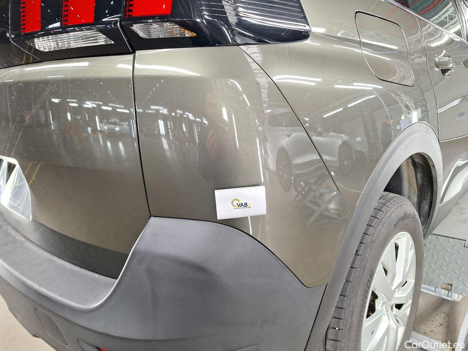  Peugeot  5008 Peugeot,  '16, Peugeot  1.2 PureTech 96kW S&S EAT8 Active 5d #22