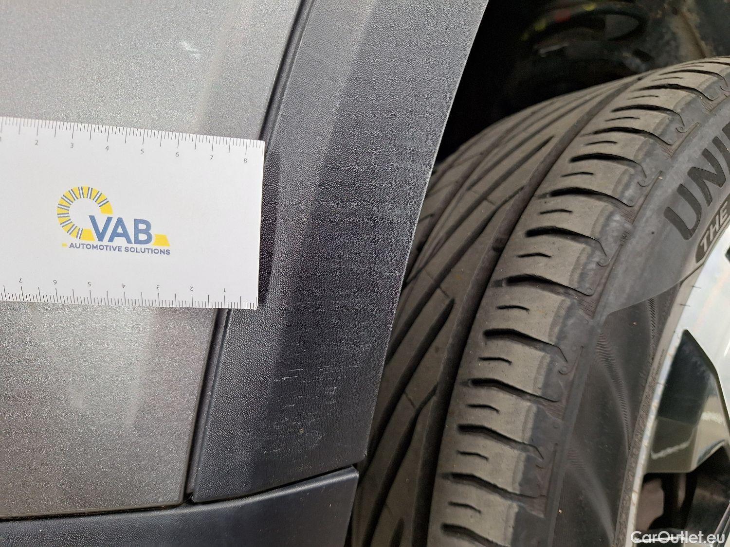  Mercedes  GLB Mercedes,  '19, Mercedes-Benz   200 d 4MATIC Business Soluti 7pl #2