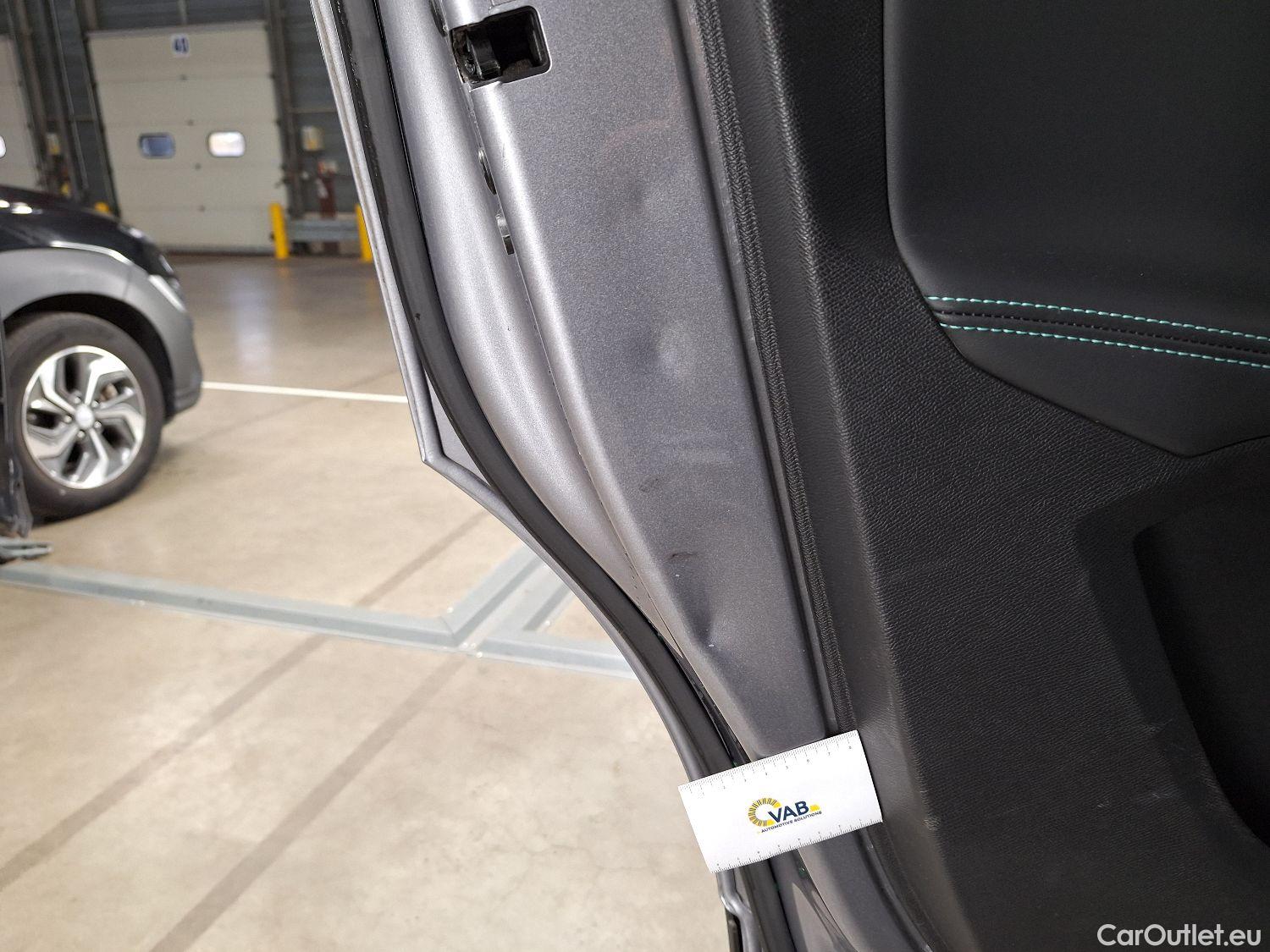  Peugeot  5008 Peugeot,  FL'20, Peugeot  1.5 BlueHDi 96kW S&S EAT8 Allure Pack #37