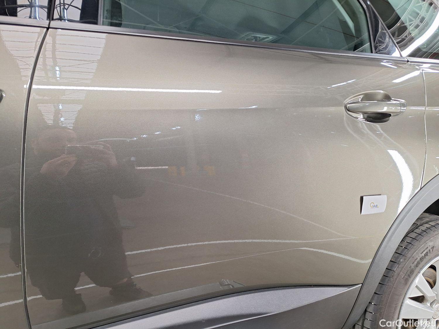  Peugeot  5008 Peugeot,  '16, Peugeot  1.2 PureTech 96kW S&S EAT8 Active 5d #25