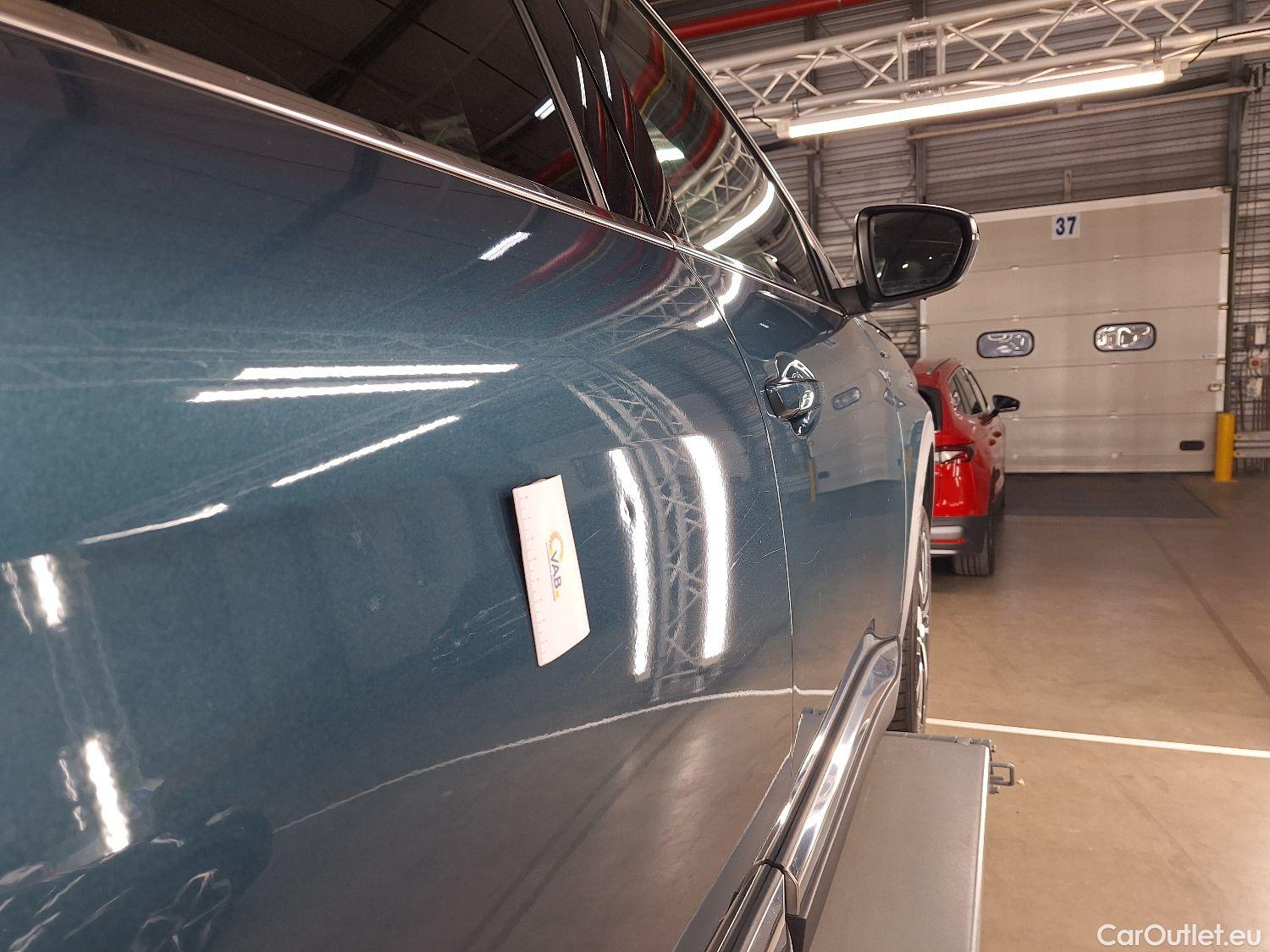  Peugeot  5008 Peugeot,  '16, Peugeot  1.5 BlueHDi 96kW S&S EAT8 GT Line 5d #37