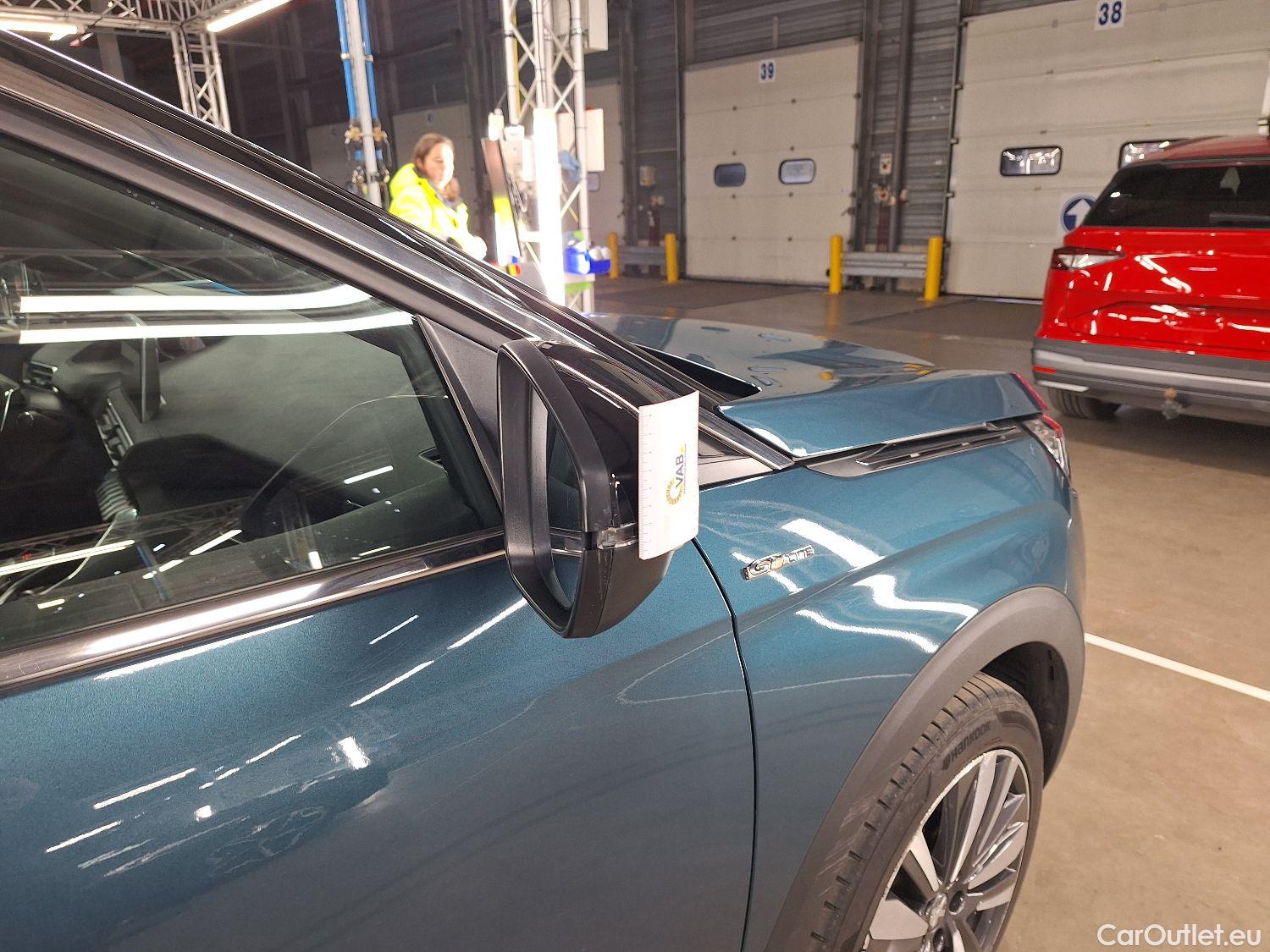  Peugeot  5008 Peugeot,  '16, Peugeot  1.5 BlueHDi 96kW S&S EAT8 GT Line 5d #6