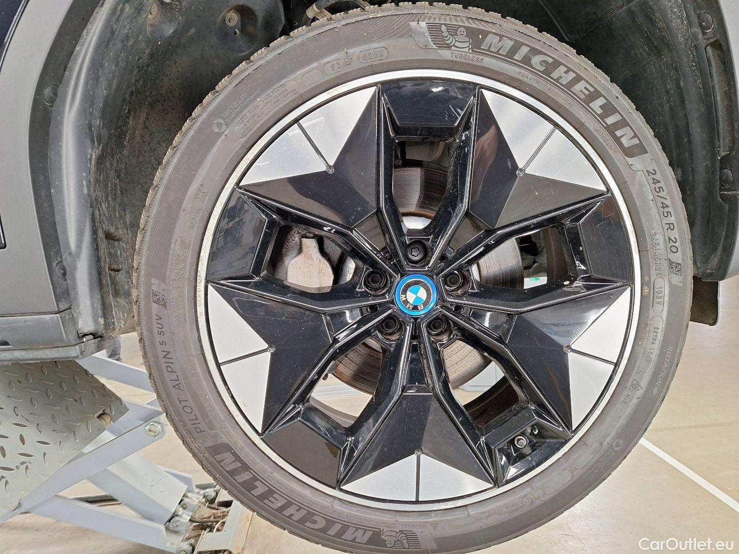  Bmw  iX3 BMW,  FL'21 BEV, BMW   5d #1