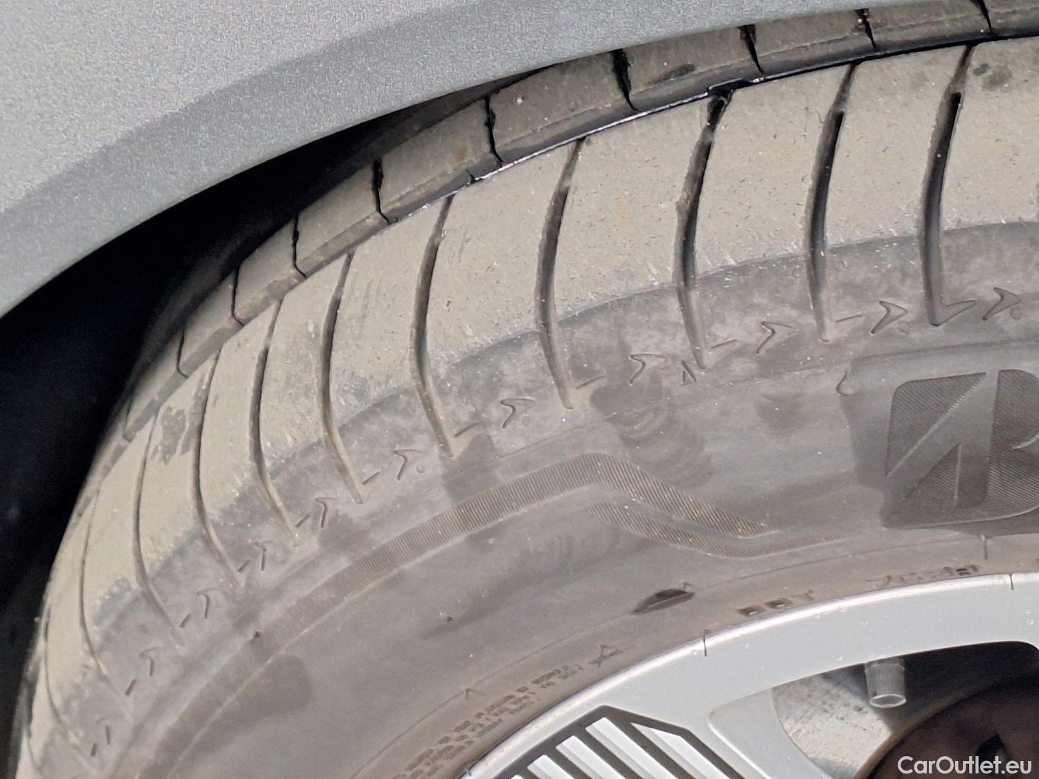  Audi  E-TRON Audi,  '19 BEV, Audi  55 Quattro 5d #37