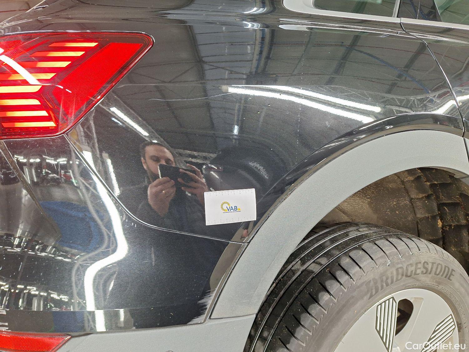  Audi  E-TRON Audi,  '19 BEV, Audi  55 Quattro 5d #25