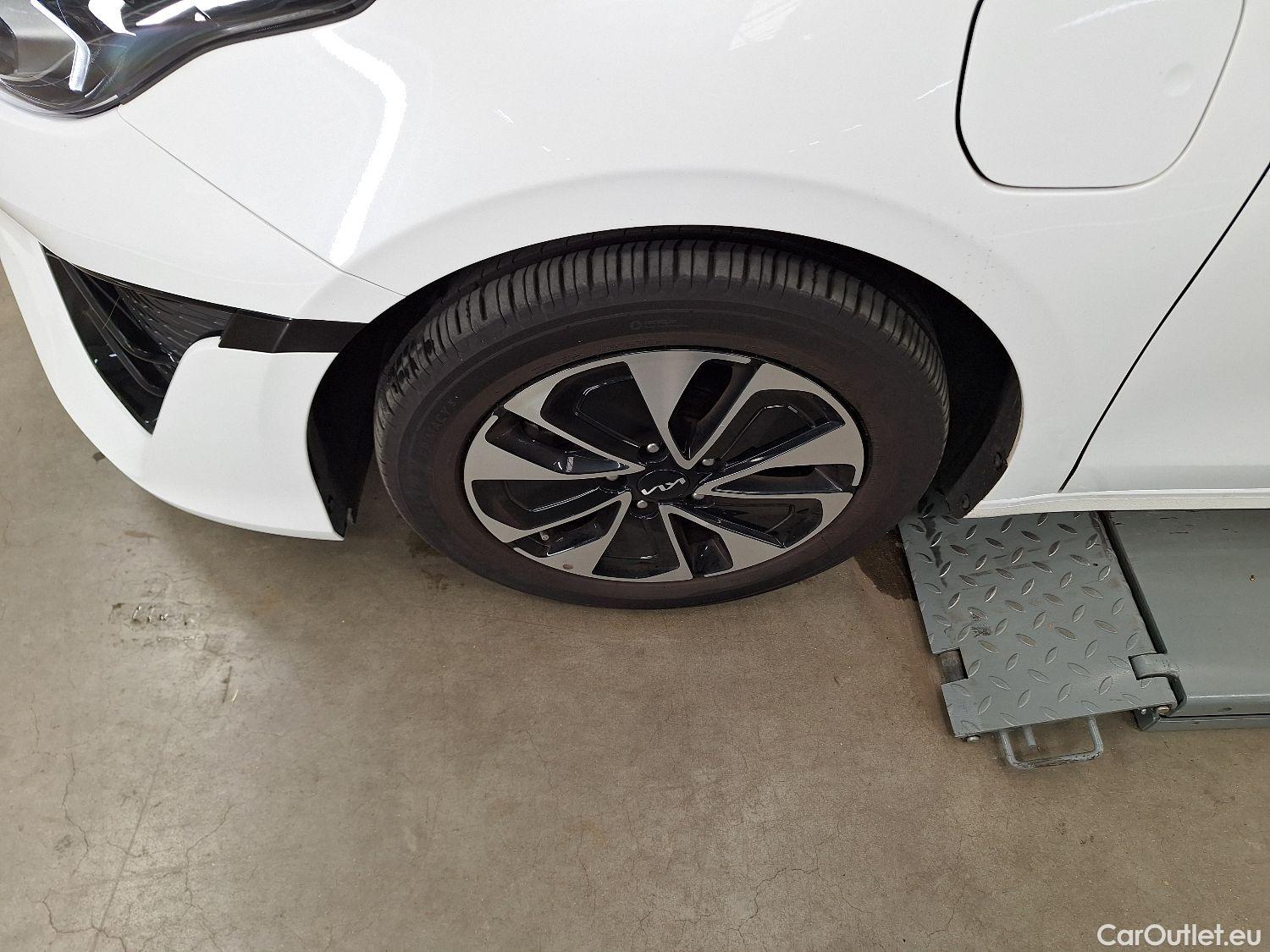  KIA  Cee'd Kia, Ceed SW '18 PHEV, Kia Ceed SW 1.6PHEV Bus.Line DCT #23