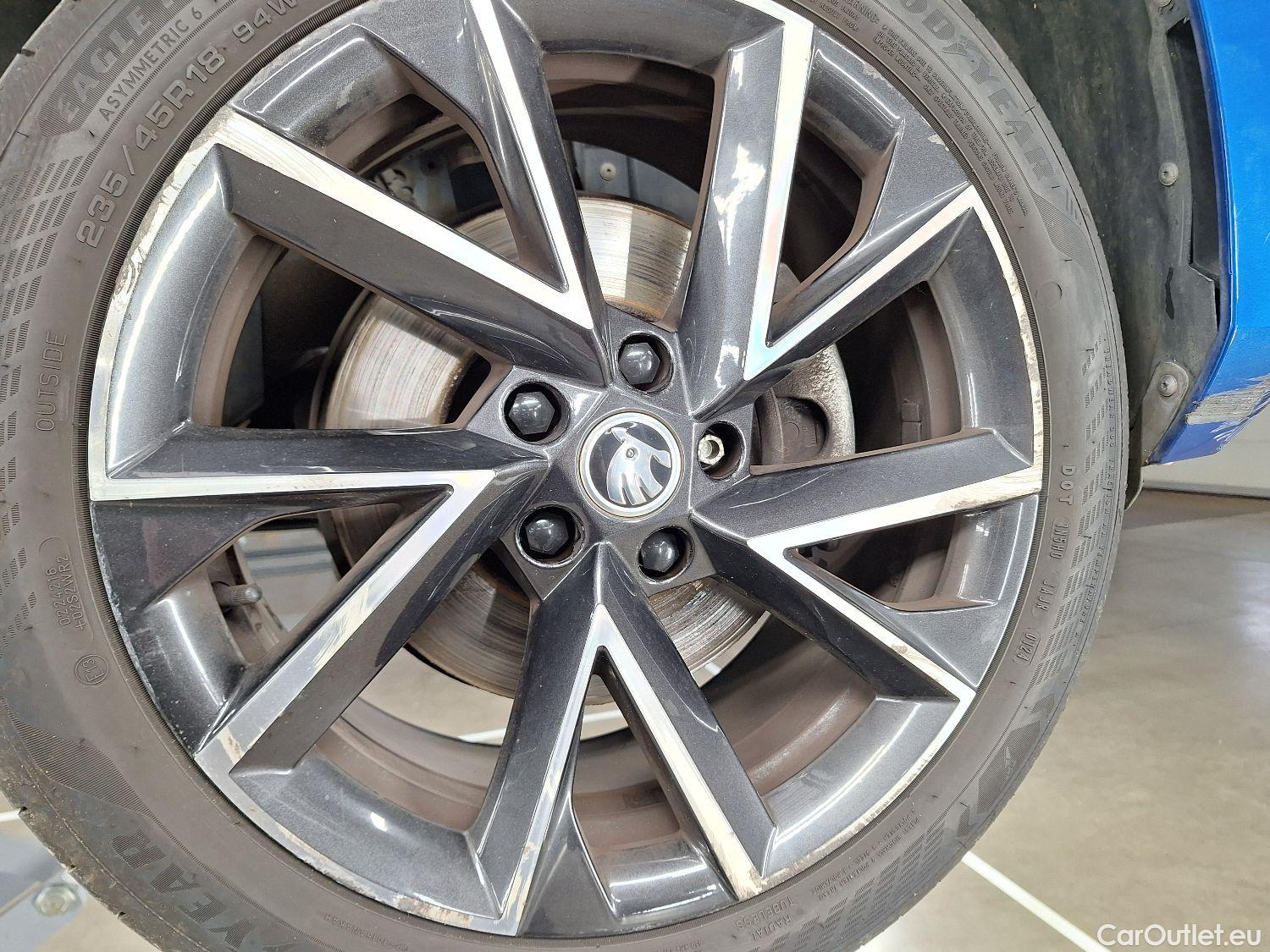  Skoda  Superb Skoda,  FL'19, Skoda  1.5 TSI ACT 110kW DSG7 Sportline 5d #1