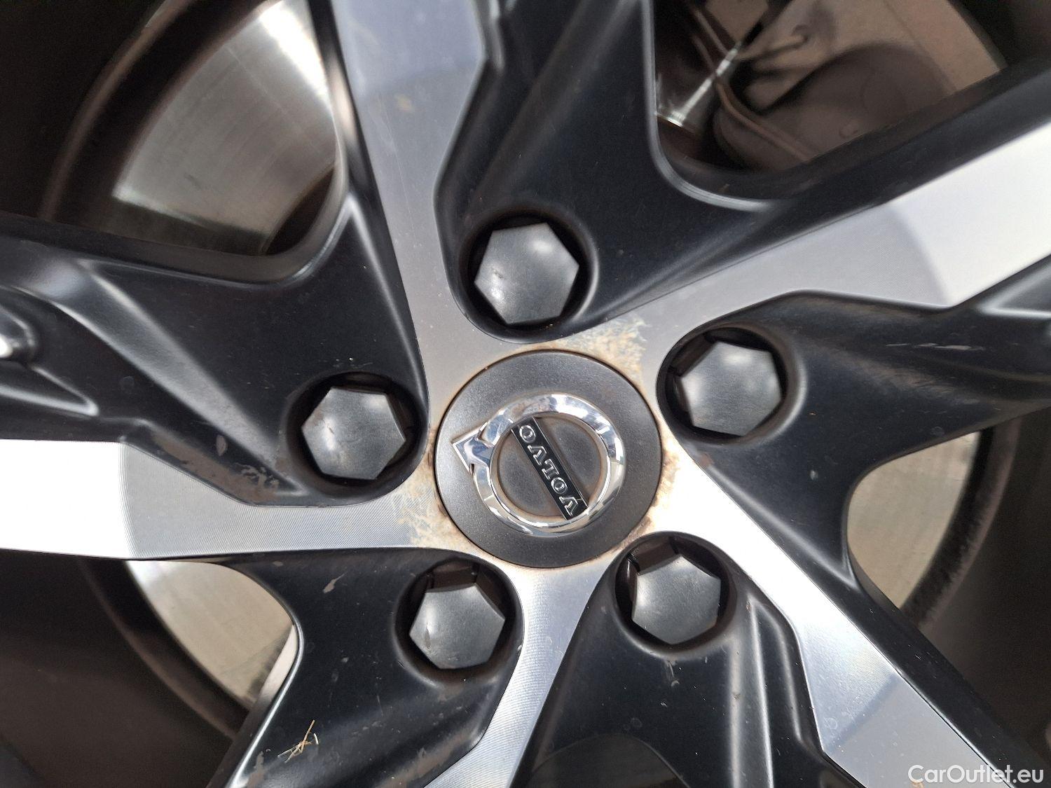  Volvo  XC60 Volvo,  '17 PHEV, Volvo  T6 Recharge Geartronic R-Design 5d #7