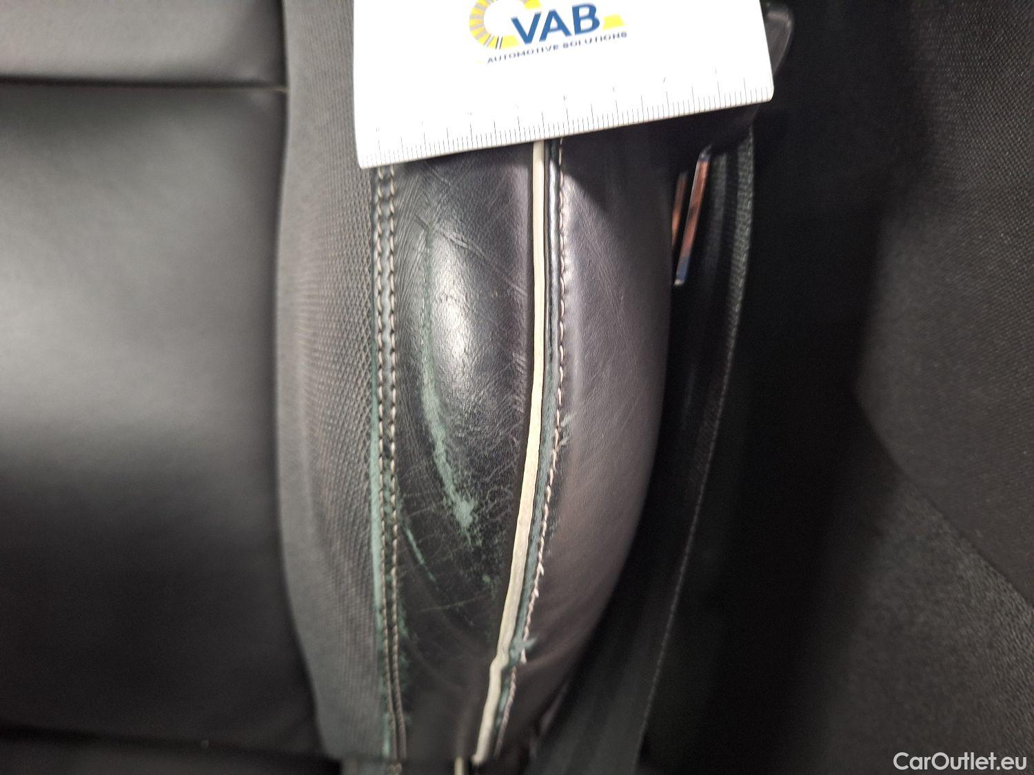  Volvo  XC60 Volvo,  '17 PHEV, Volvo  T6 Recharge Geartronic R-Design 5d #2