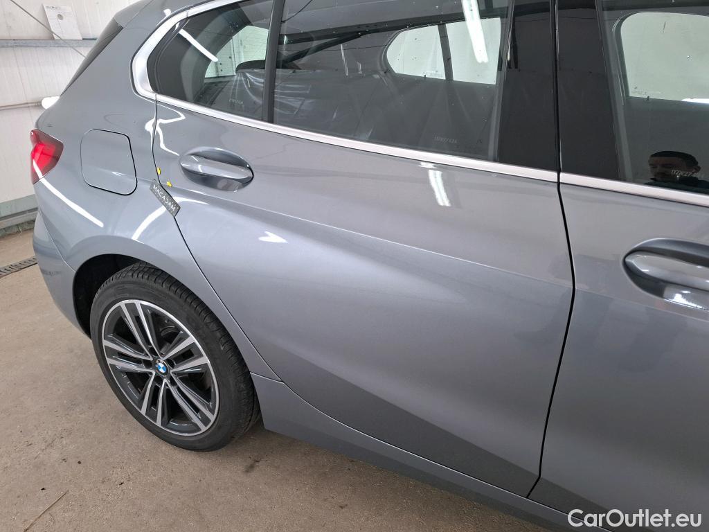  Bmw  Serie 1 BMW Série 1 / 2019 / 5P / Berline 116i DKG7 Business Design #37