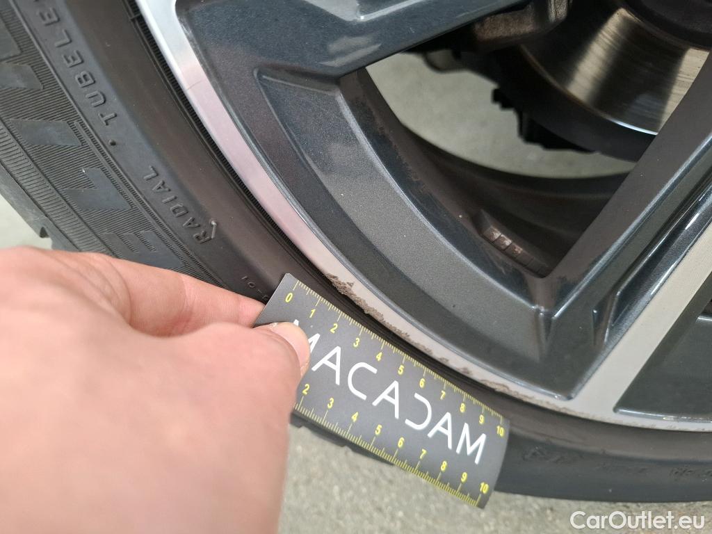  Bmw  Serie 1 BMW Série 1 / 2019 / 5P / Berline 116i DKG7 Business Design #34