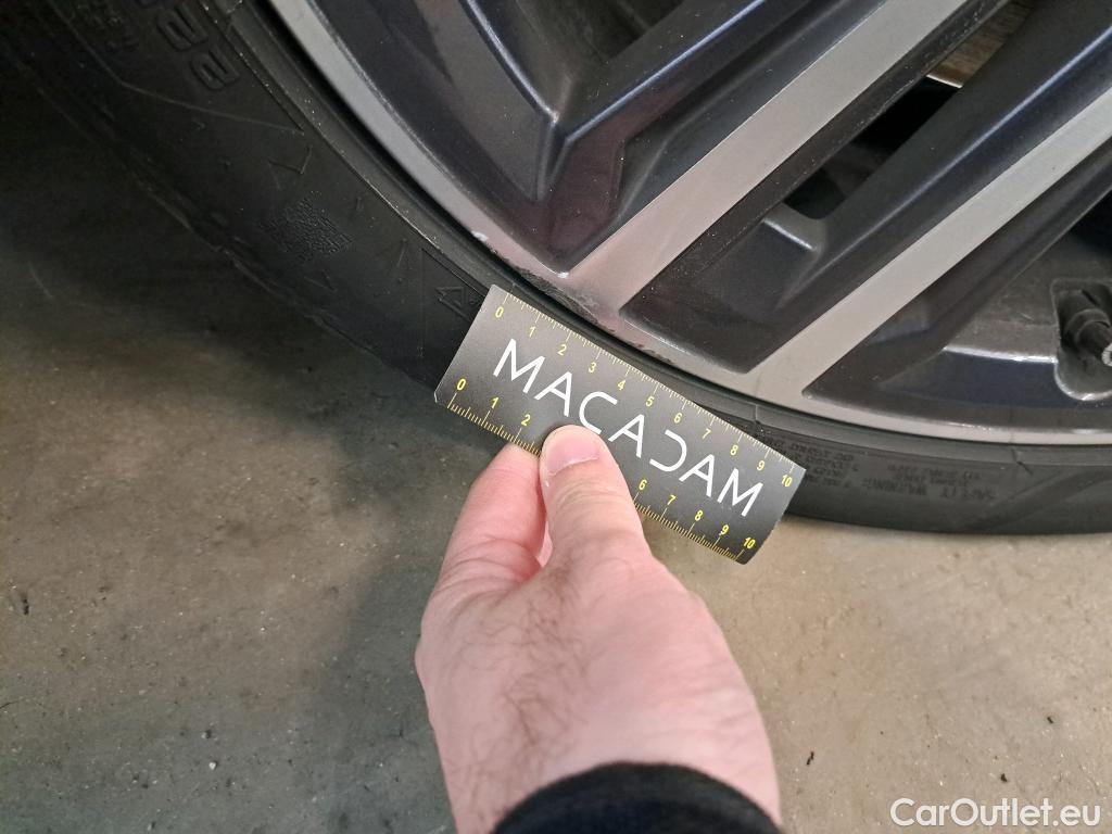  Bmw  Serie 1 1 Berline 116 d Business Design 1.5 115CV BVA7 E6d #12