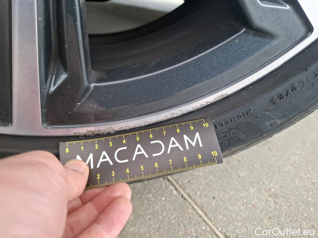  Bmw  Serie 1 BMW Série 1 / 2019 / 5P / Berline 116i DKG7 Business Design #18