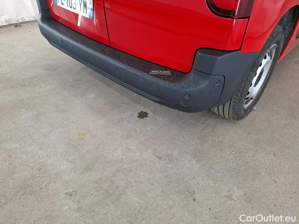  Citroen  Berlingo CITROEN  VU 4p Fourgonnette M 650kg BlueHDi 130 S&S EAT8 Driver #5