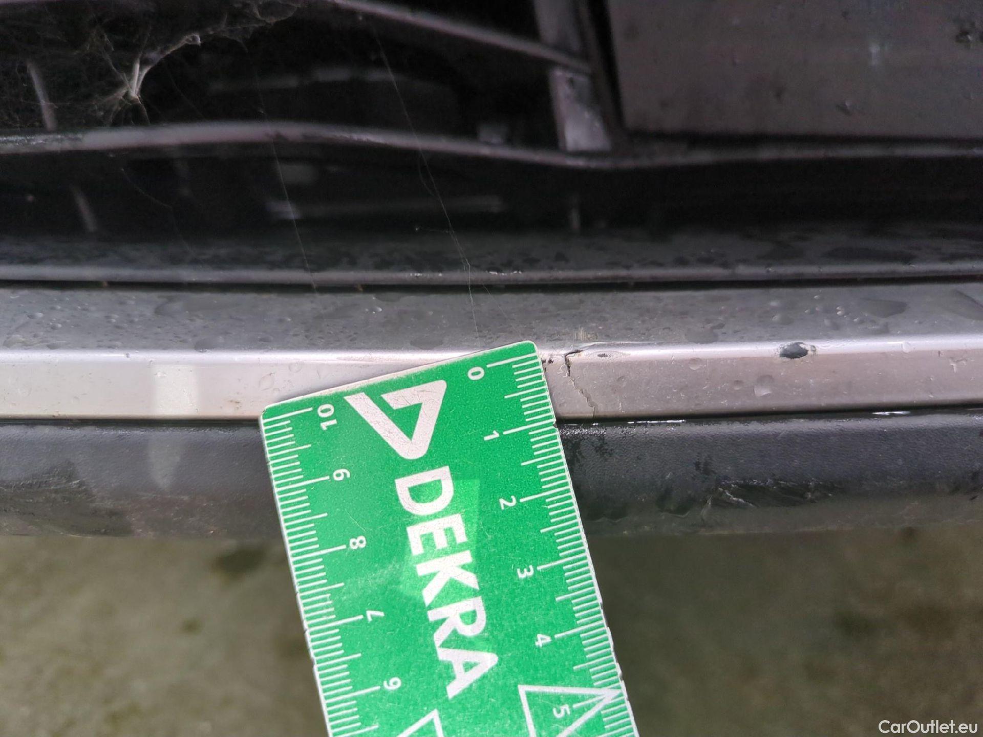  Peugeot  2008  Allure Business 1.2 PureTech 130CV BVA8 E6d #23